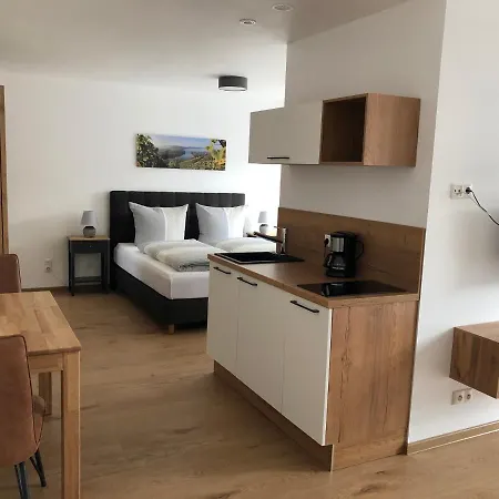 Wein Und Gaestehaus Huels