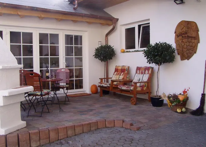 Pensionat Wein Und Gaestehaus Huels