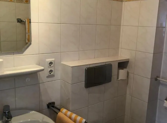 Wein Und Gaestehaus Huels Pensionat