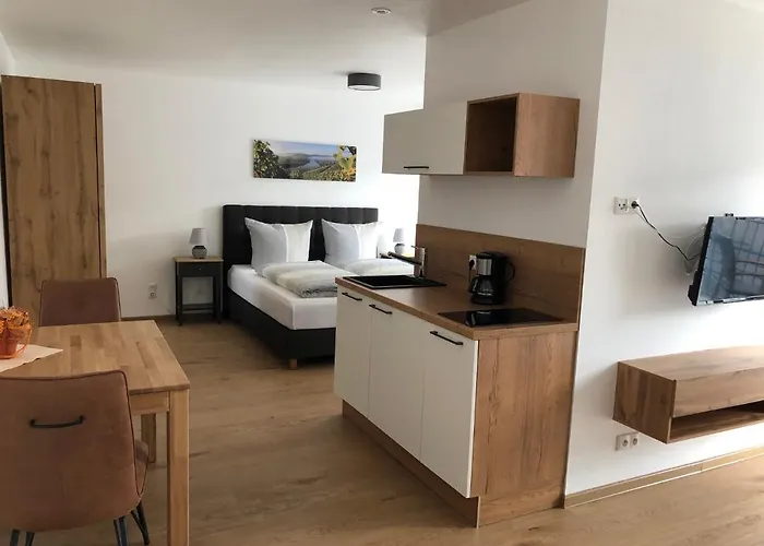 Wein Und Gaestehaus Huels