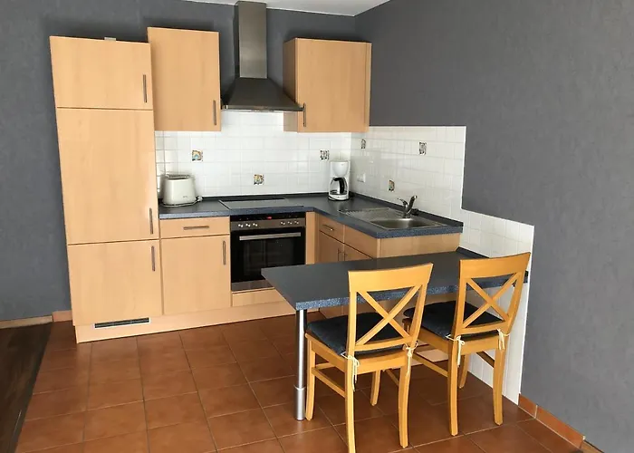 Pensionat Wein Und Gaestehaus Huels 3*